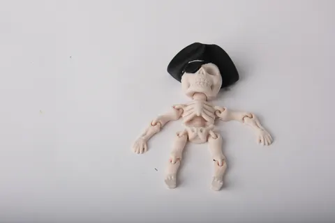 Articulated Pirate Skeleton Mini Figure — 3D printed seasonal flexi toy