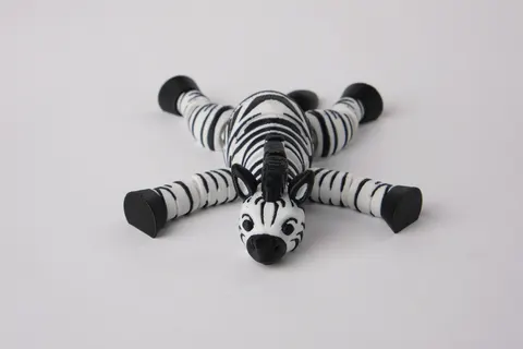 Articulated Zebra Desk Toy — 3D printed flexi animal