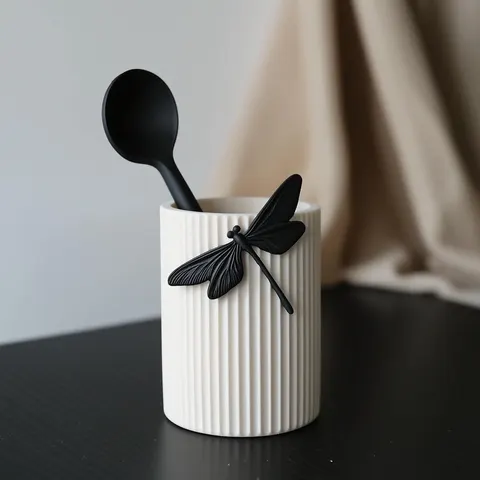 Cup Dragonfly — 3D printed flexi animal