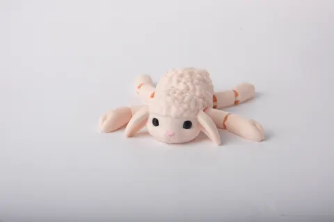 Cute Articulated Lamb Toy for Easter — 3D printed seasonal flexi toy
