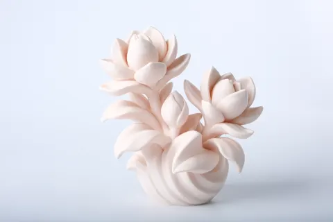 Elegant Floral Sculpture — 3D printed botanical sculpture