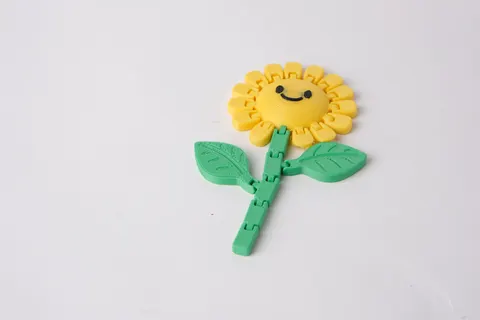Flexi Smiley Sunflower Articulated Toy — 3D printed flexi animal
