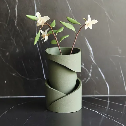 Green Vase With Inner Walls — 3D printed geometric vase