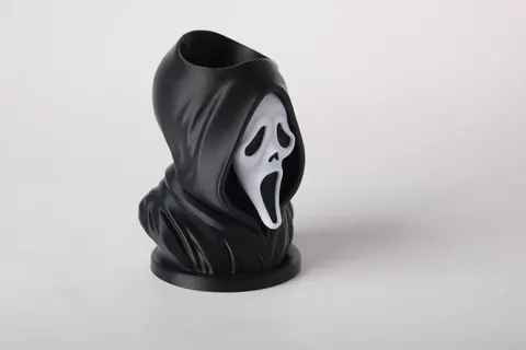 Hooded Scream Vase — 3D printed seasonal vase
