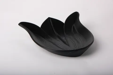 Minimalist Tulip Petal Decorative Tray — 3D printed botanical tray