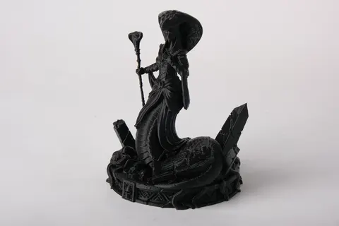Serpent Queen — 3D printed animal figurine