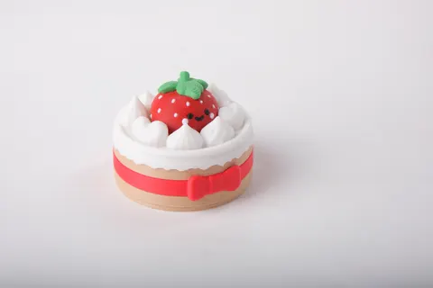 Strawberry Cake Clicker — 3D printed fidget toy